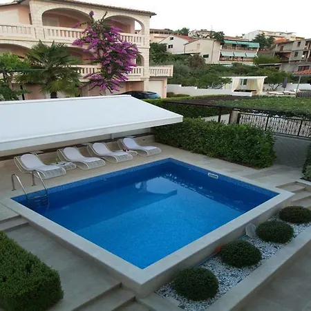 Roko With Swimming Pool *